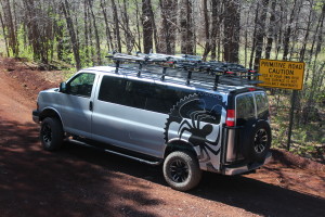 GM 4x4 with Aluminess Roof Rack